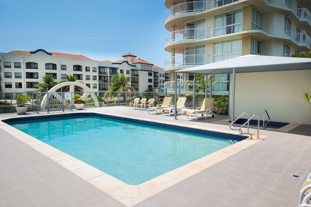 Beachcomber International Resort Coolangatta Exterior photo