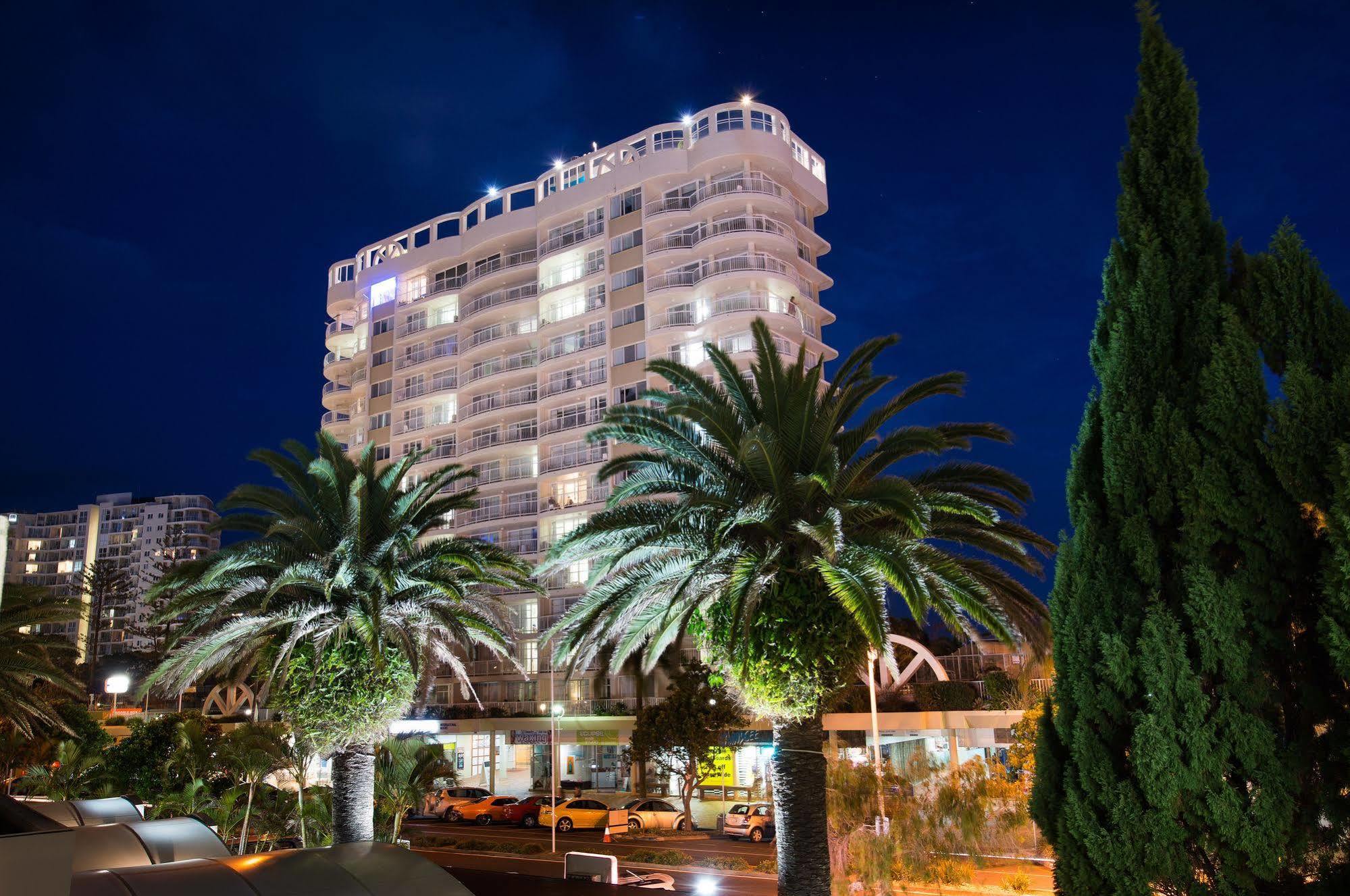 Beachcomber International Resort Coolangatta Exterior photo