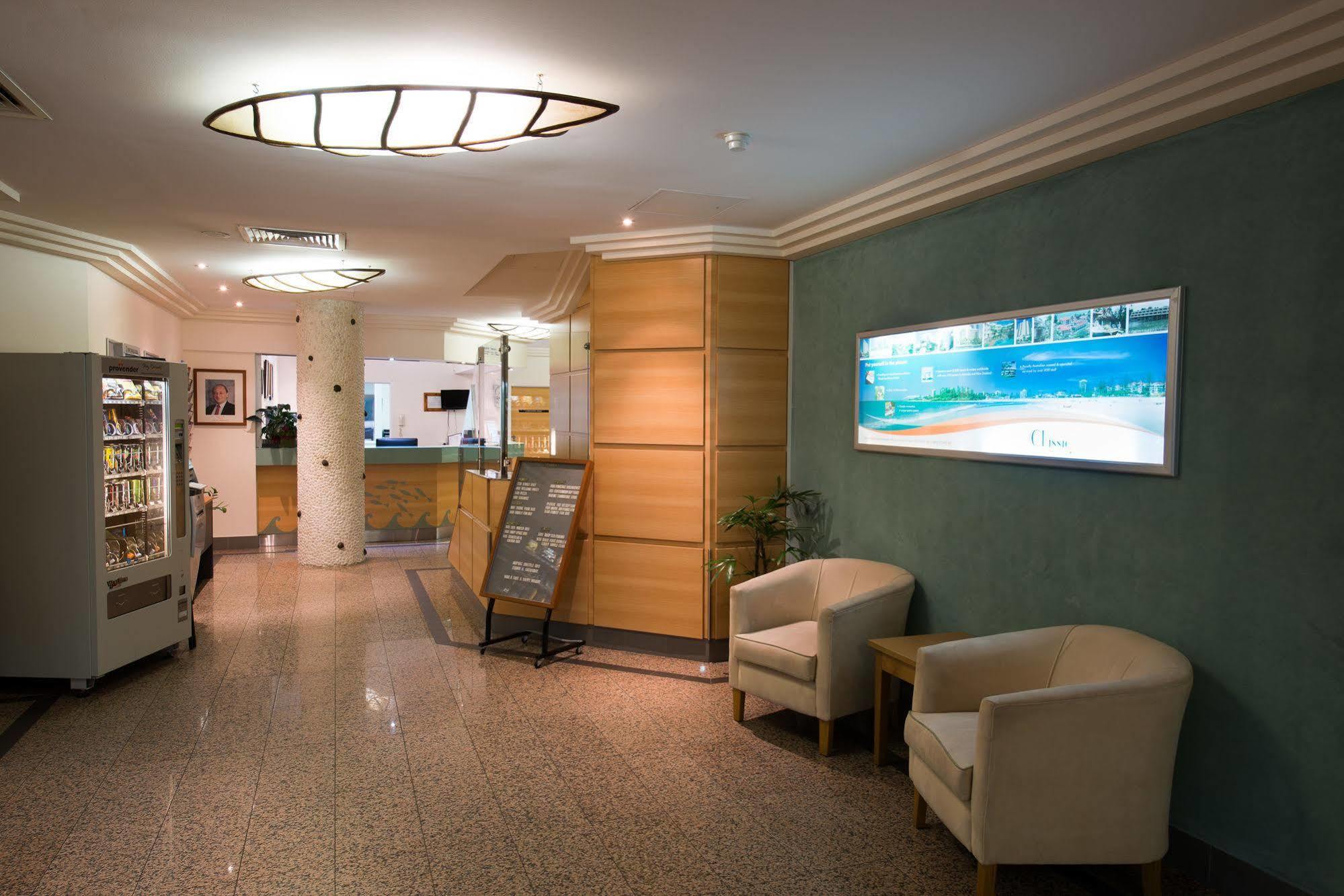 Beachcomber International Resort Coolangatta Exterior photo