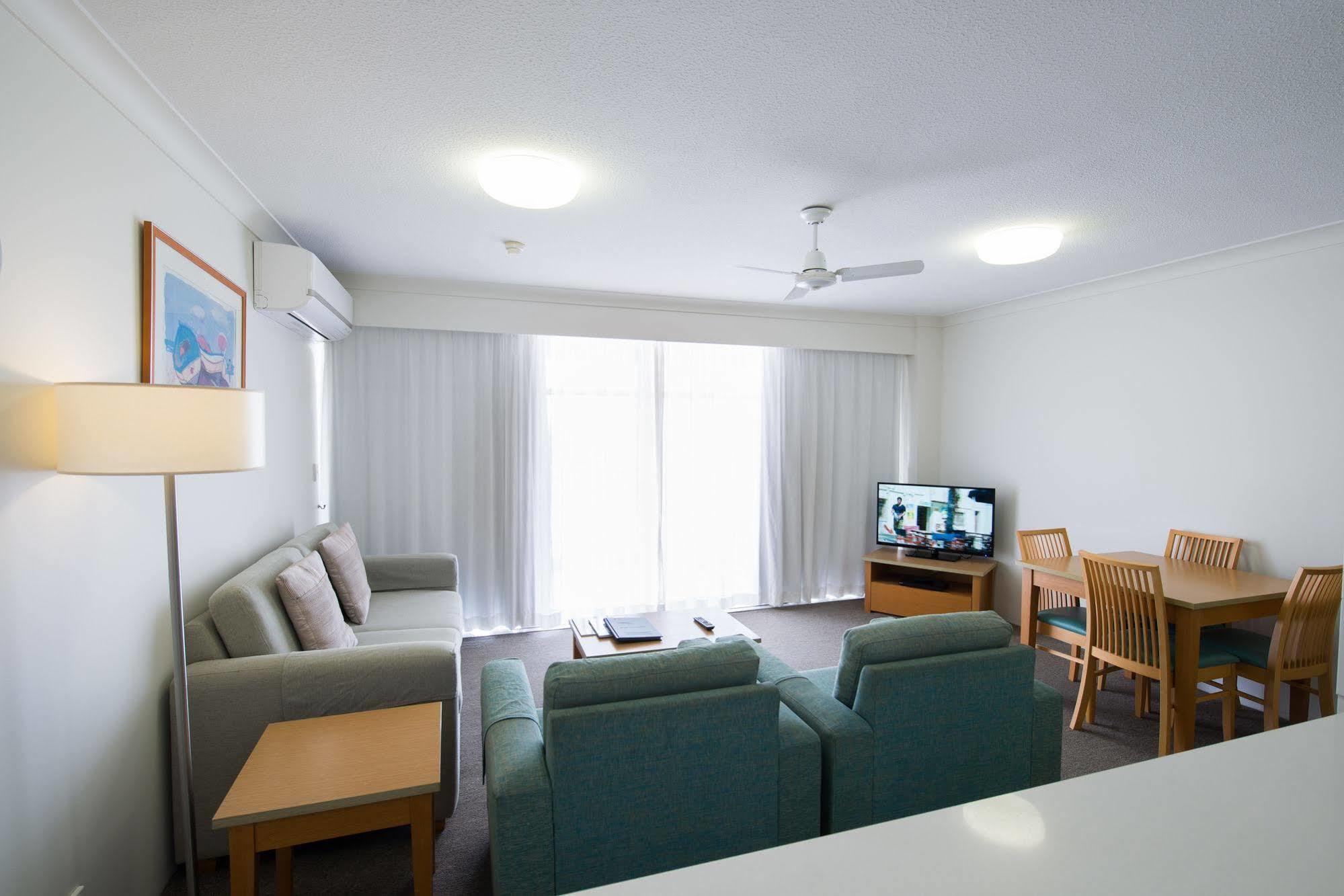 Beachcomber International Resort Coolangatta Exterior photo