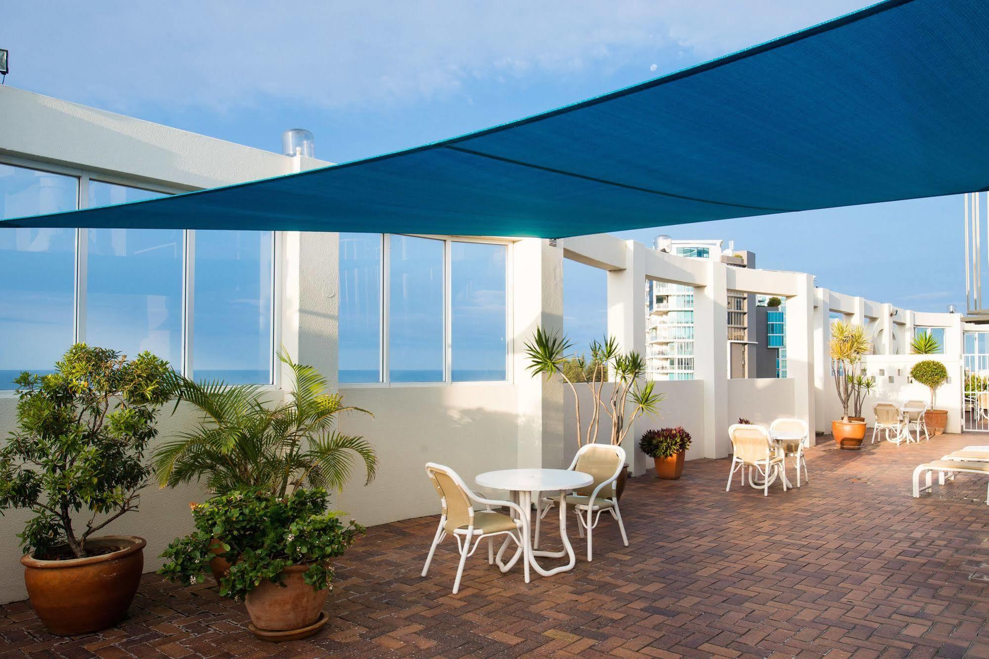 Beachcomber International Resort Coolangatta Exterior photo